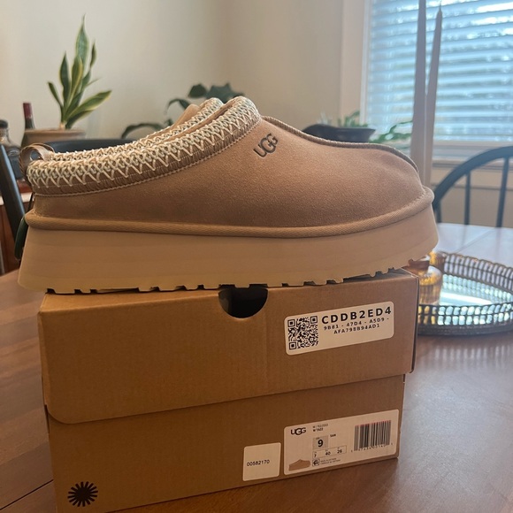 UGG Shoes - Ugg Tasman Slippers - platform.